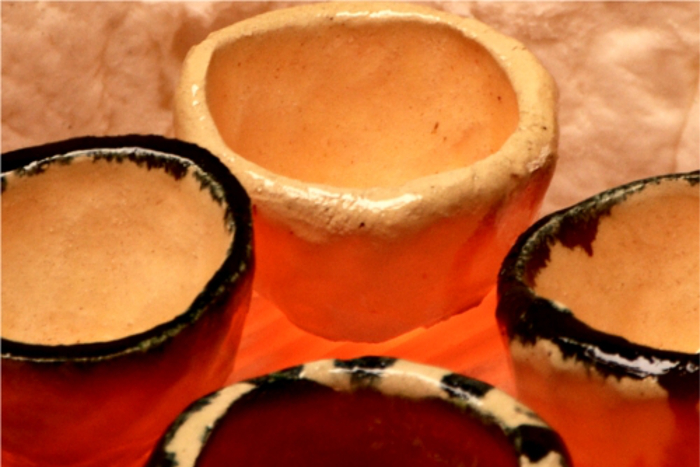 Bowls in the kiln Bowls in the kiln