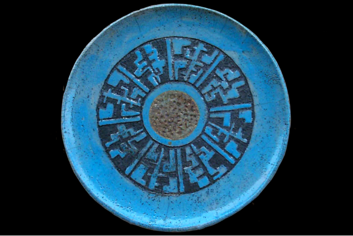 piatto azzurro raku