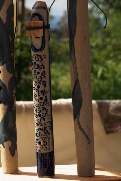 stoneware flutes